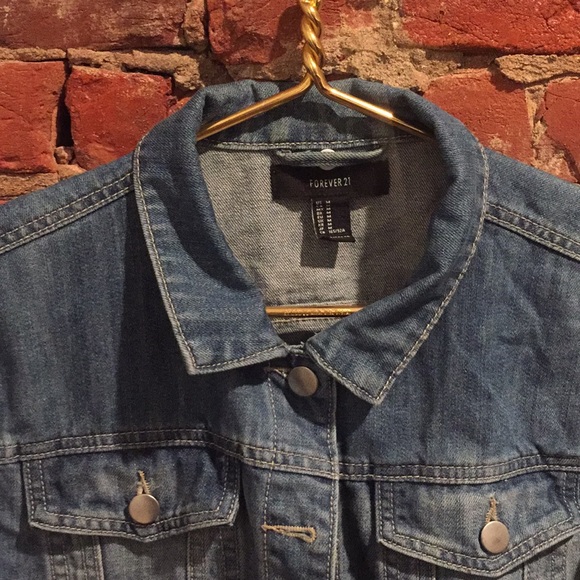 forever 21 jean jacket | M - Picture 4 of 7